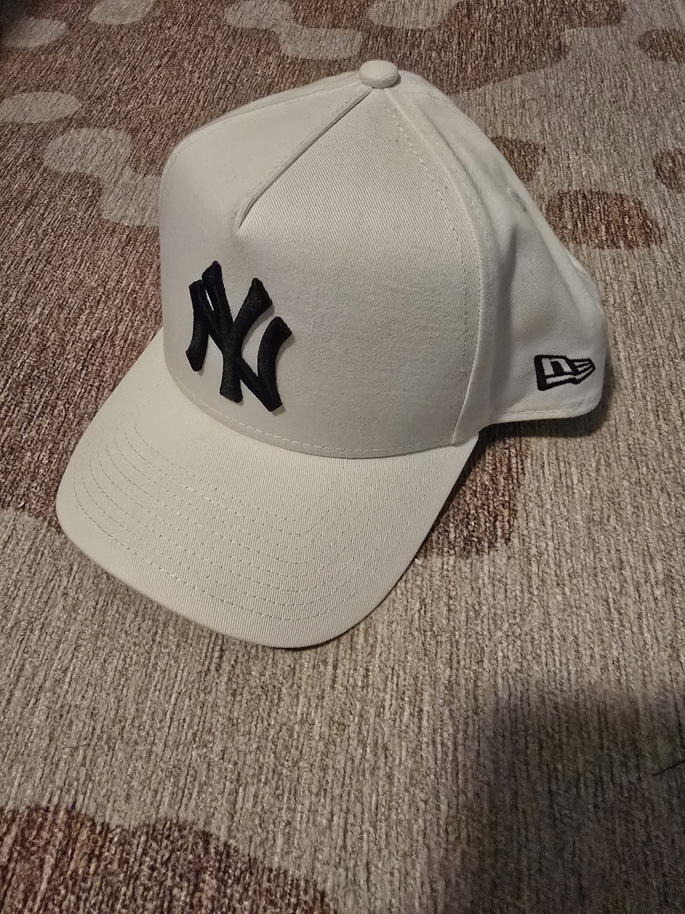 New Era 9forty White New York Yankees Baseball Snapback Cap